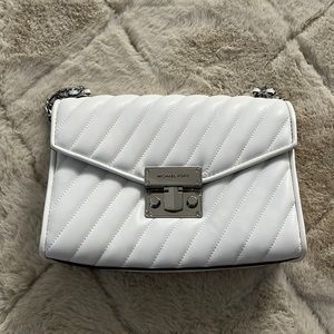 Michael kors white quilted crossbody “rose” silver chain never used